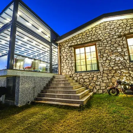 Villakalabantia Villa *